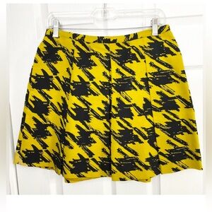 Club Monaco Yellow and Black Pleated Skirt